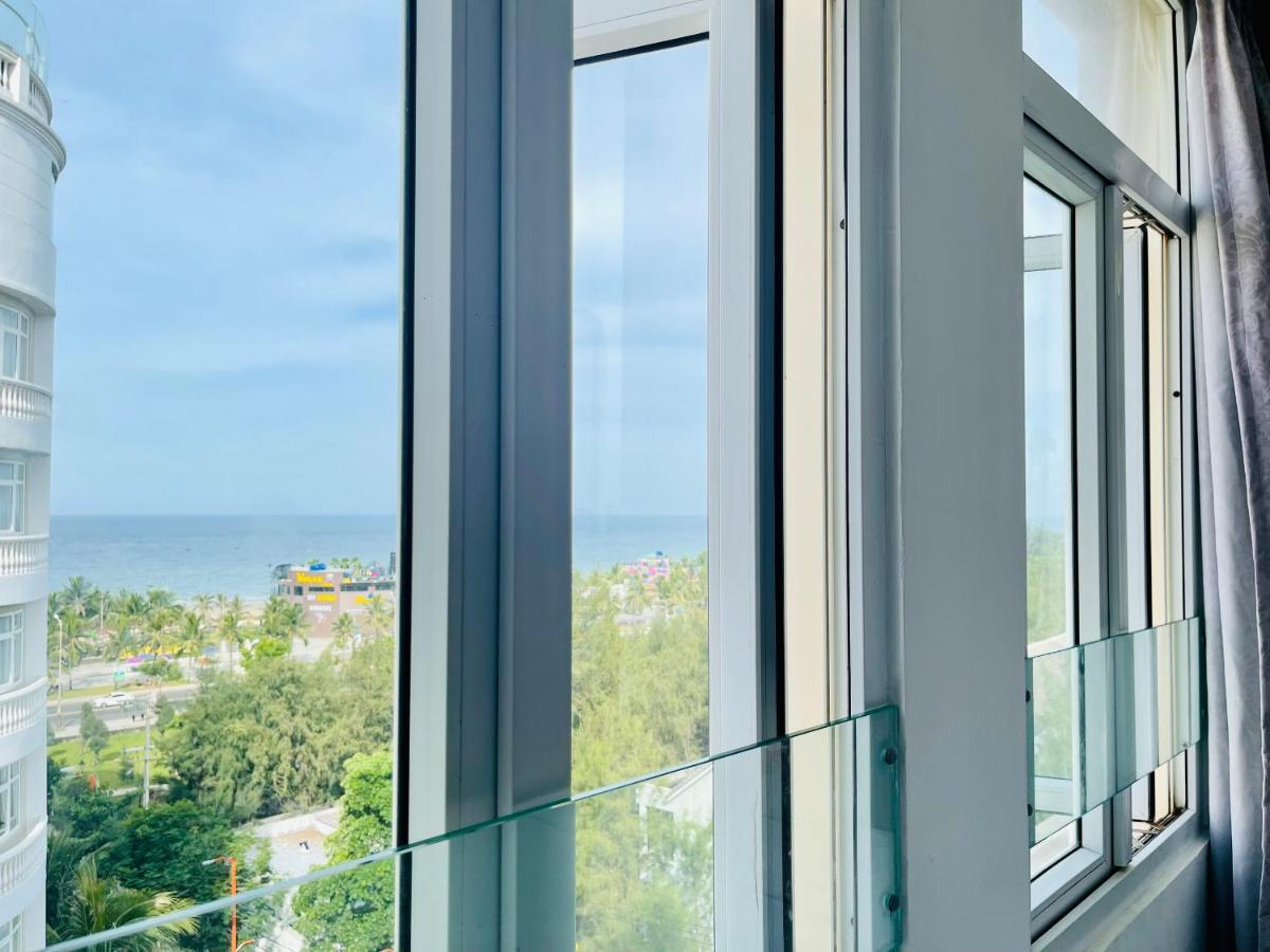 Queen Palace Sea View Hotel Da Nang Esterno foto
