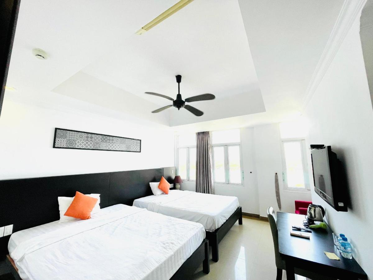 Queen Palace Sea View Hotel Da Nang Esterno foto
