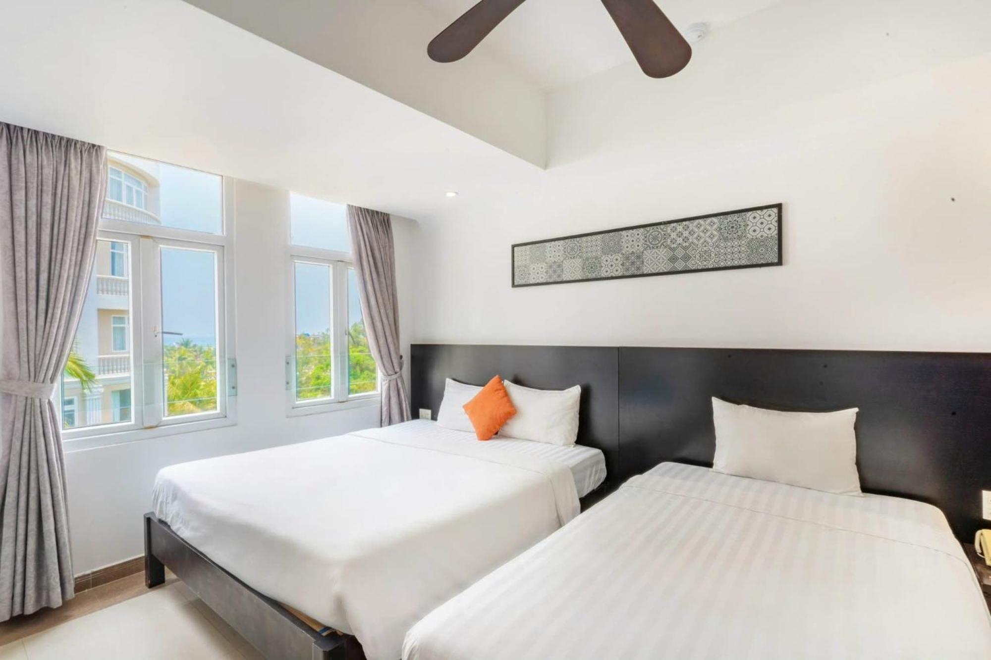Queen Palace Sea View Hotel Da Nang Esterno foto
